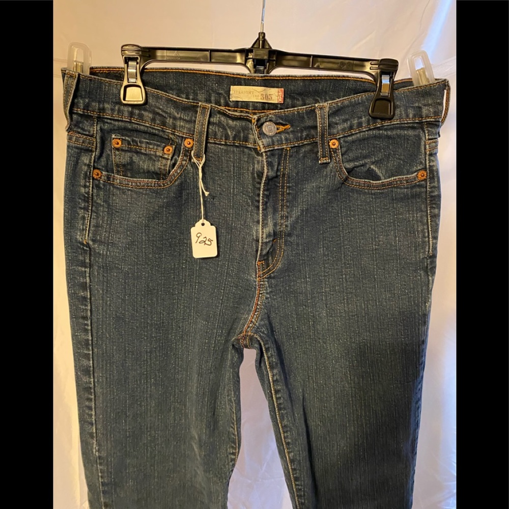 EUC Levi’s denim jeans. Size 10M.